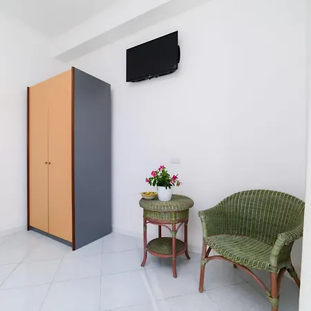 Estate4home - Sottovoce Apartment *